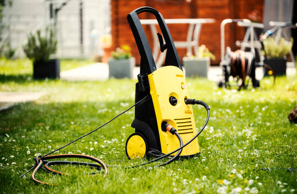 Professional Pressure Washing Services in Conneaut Lakeshore, PA